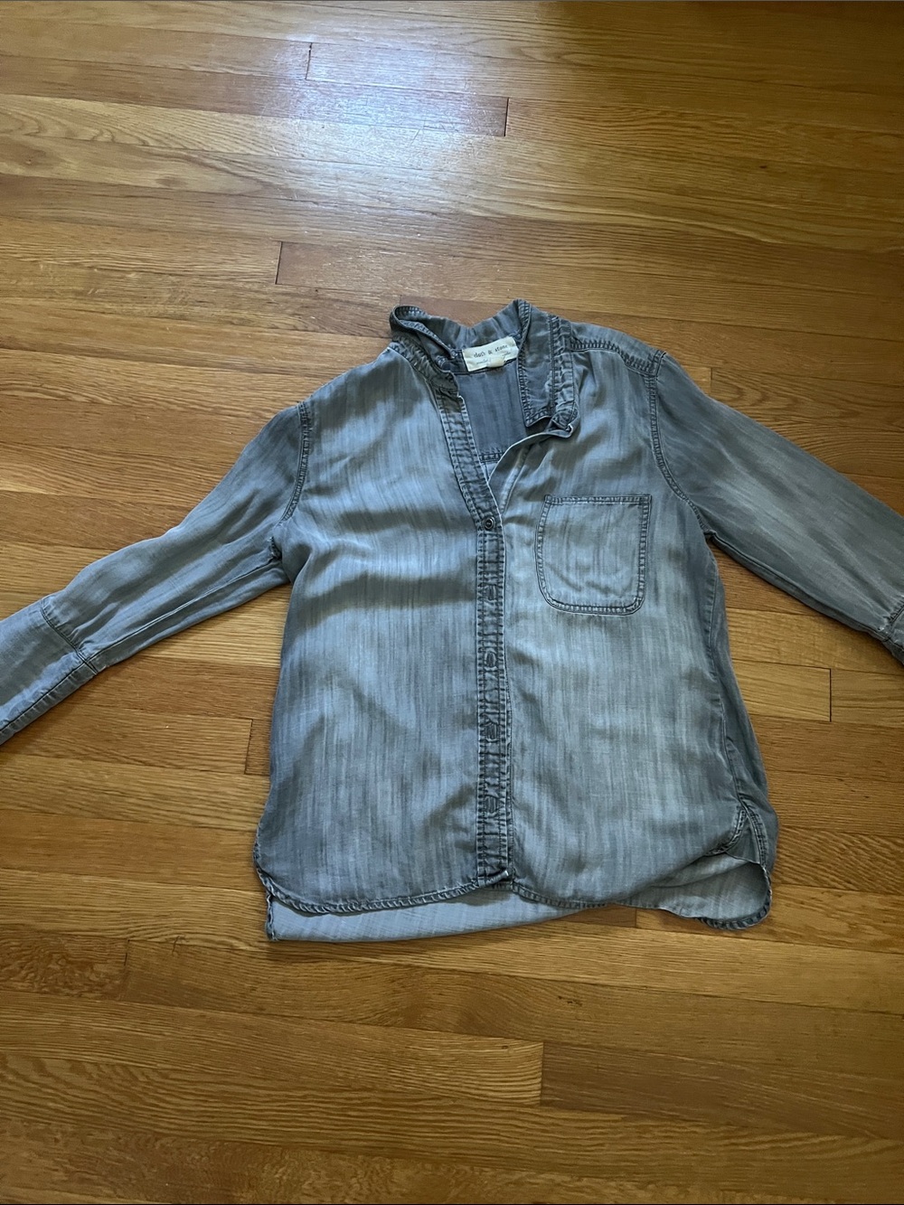 cloth & stone Faded Chambray Button-Down Shirt in Light Blue